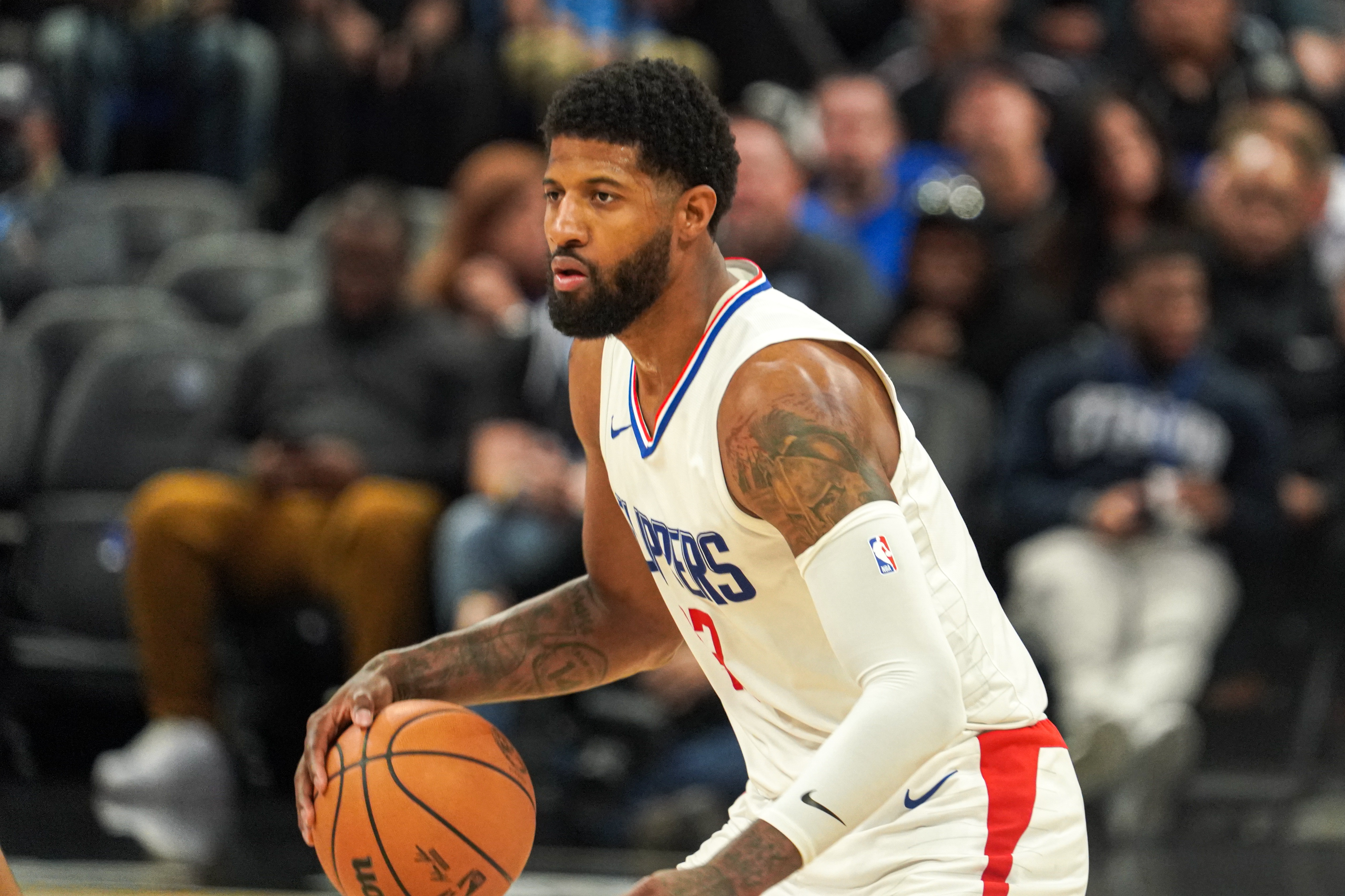 快船队绝杀人队！乔治最后时刻砍下关键三分的简单介绍