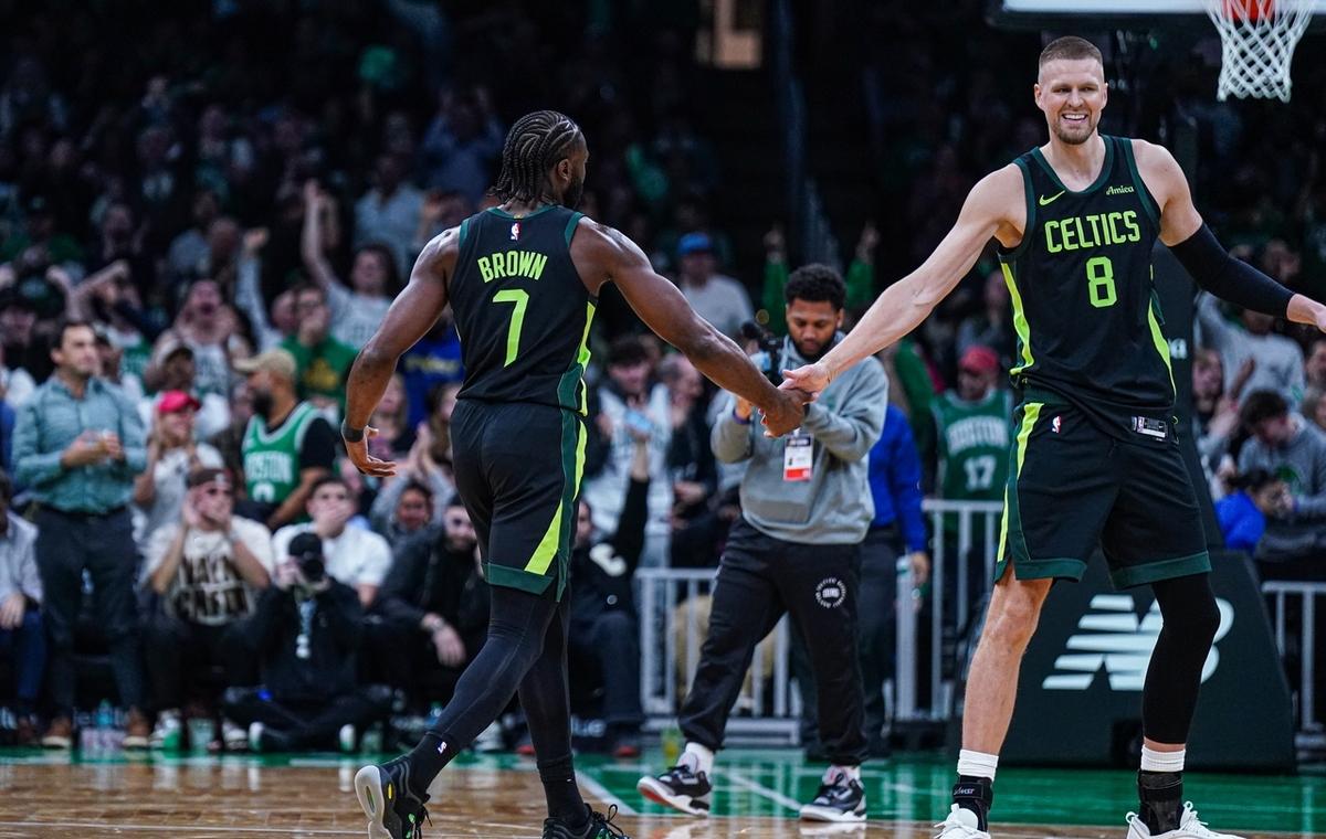 包含篮网复出首战，波尔津吉斯状态火爆，关键时刻神级表现成为焦点！的词条